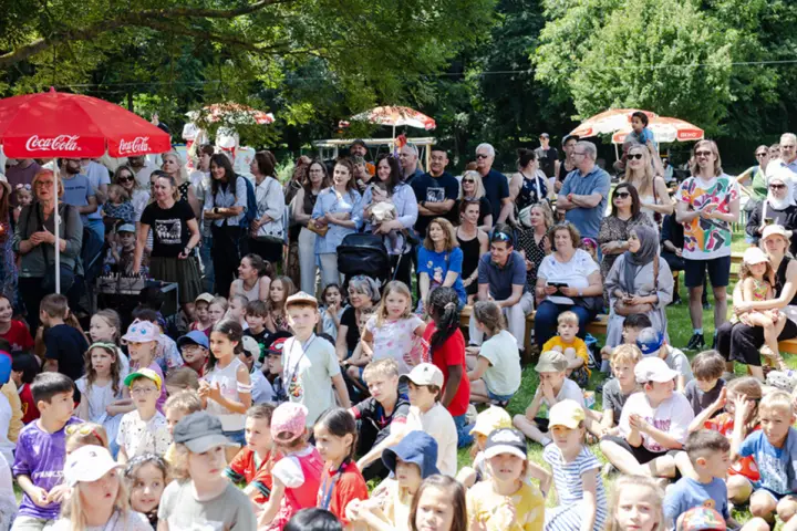 Schlussfest 25