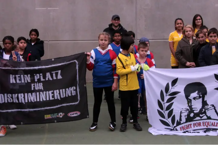 Kinder setzen ein Zeichen beim Fußball FARENET Turnier 2018.19